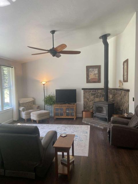 Tiny photo for 147853 Mabel Drive, La Pine, OR 97739 (MLS # 220206783)