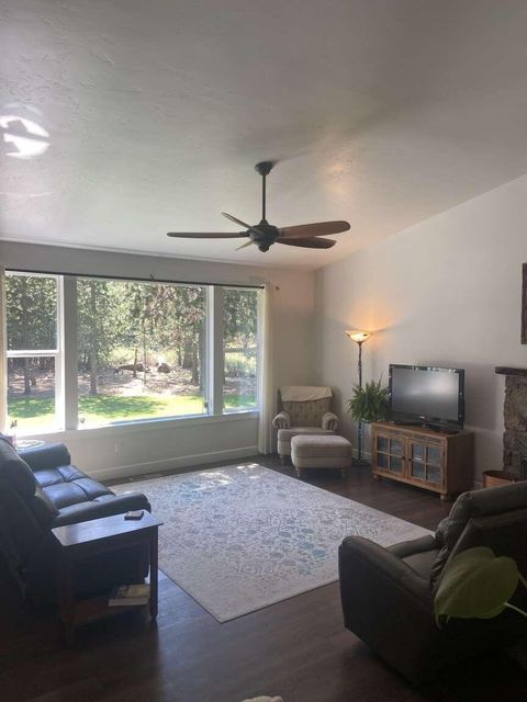 Tiny photo for 147853 Mabel Drive, La Pine, OR 97739 (MLS # 220206783)