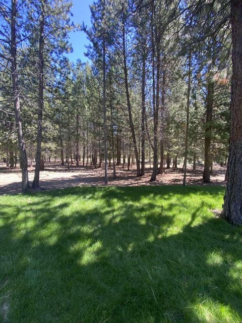 Tiny photo for 147853 Mabel Drive, La Pine, OR 97739 (MLS # 220206783)