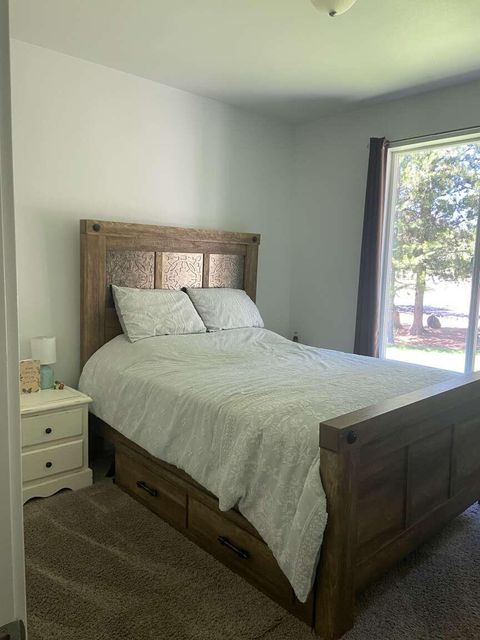 Tiny photo for 147853 Mabel Drive, La Pine, OR 97739 (MLS # 220206783)