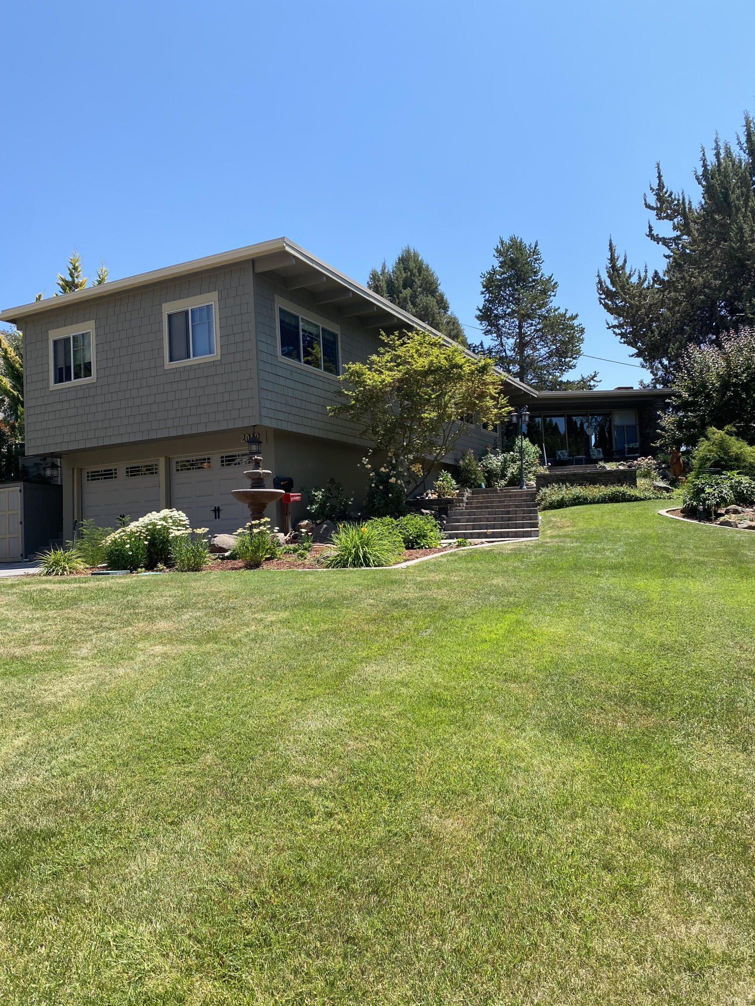 Hillside - Residential