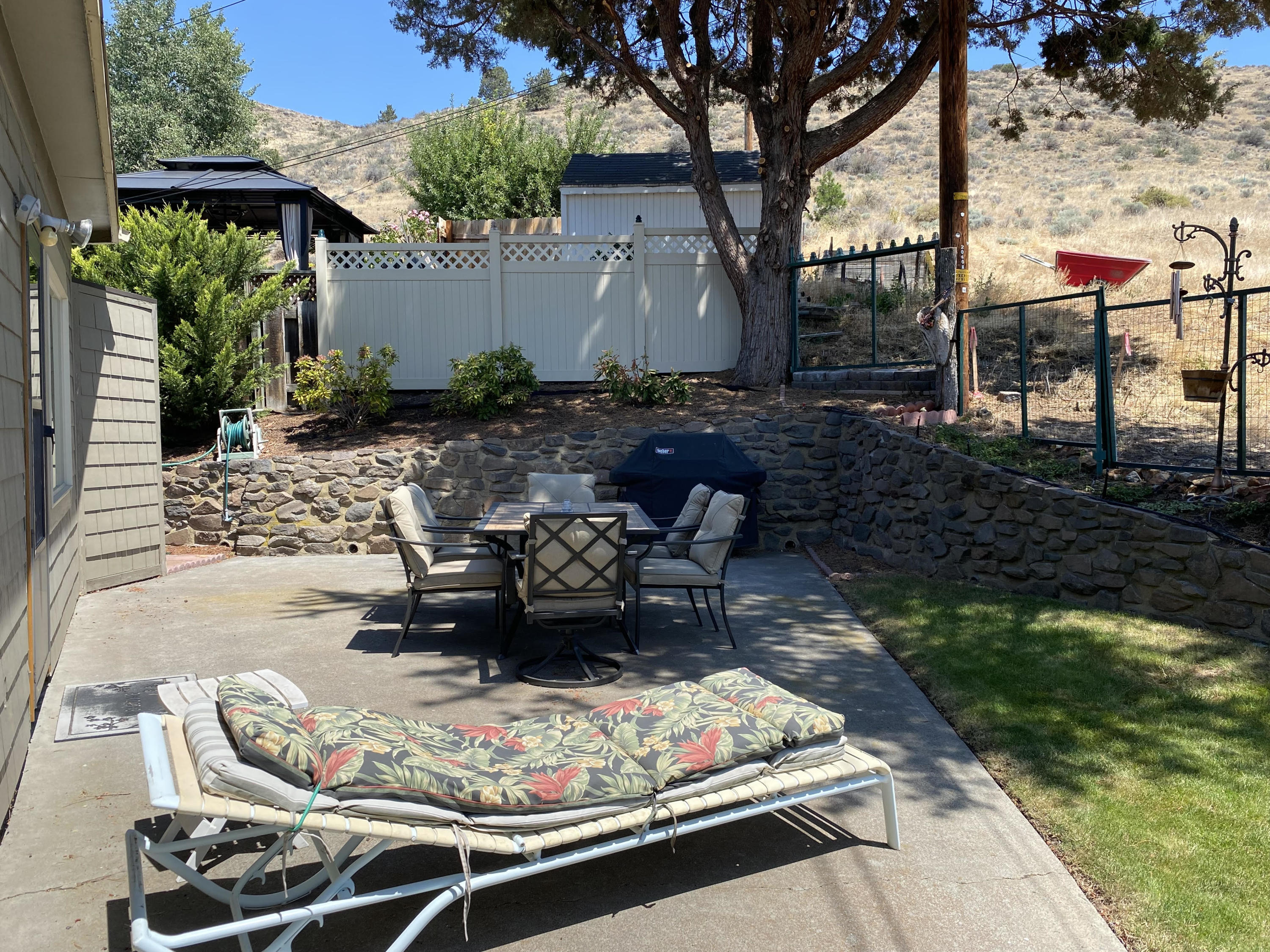 Hillside - Residential