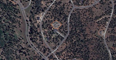 Tiny photo for 1135 Oregon Ash Circle, Klamath Falls, OR 97601 (MLS # 220212514)