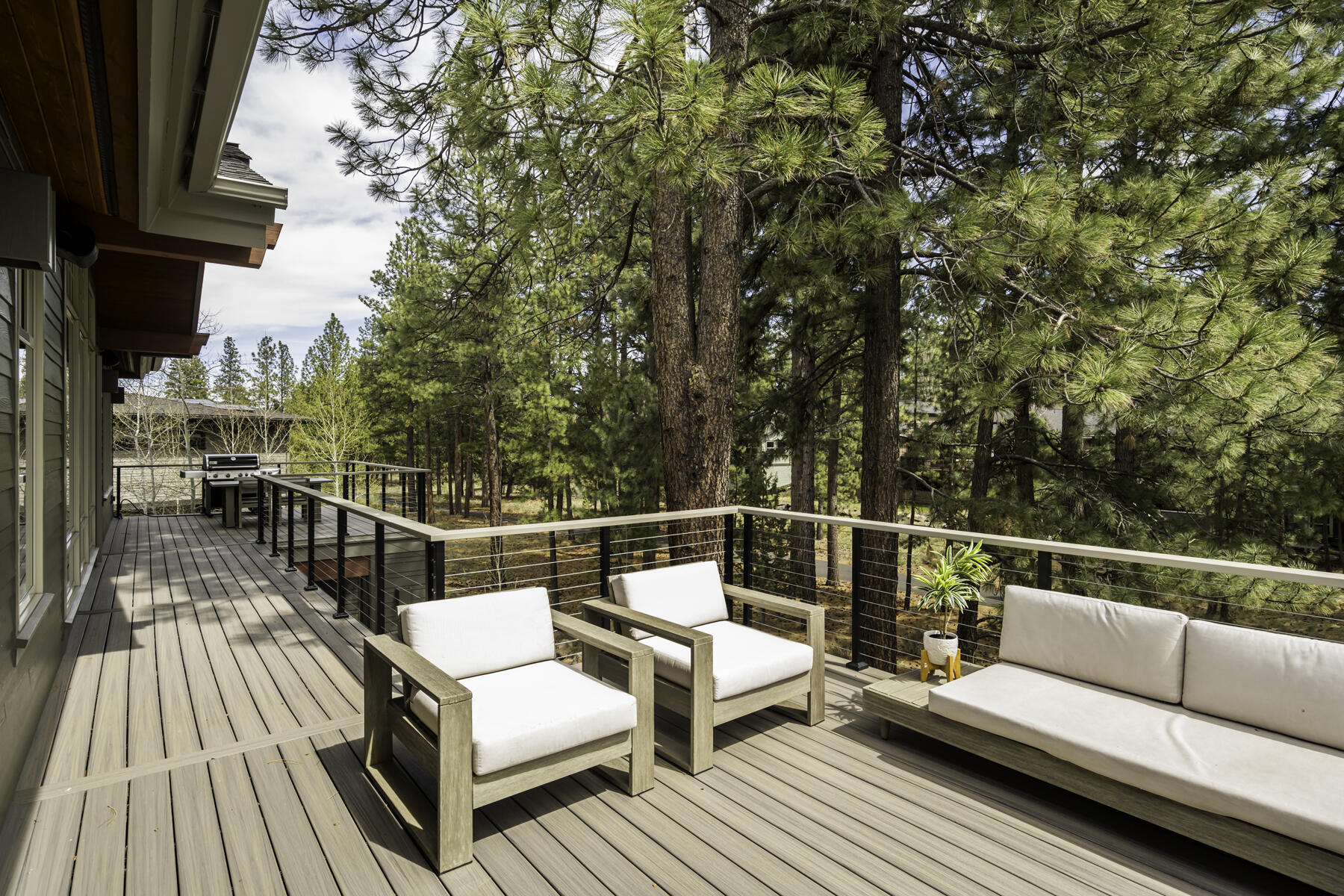 Skyliner Summit - Residential