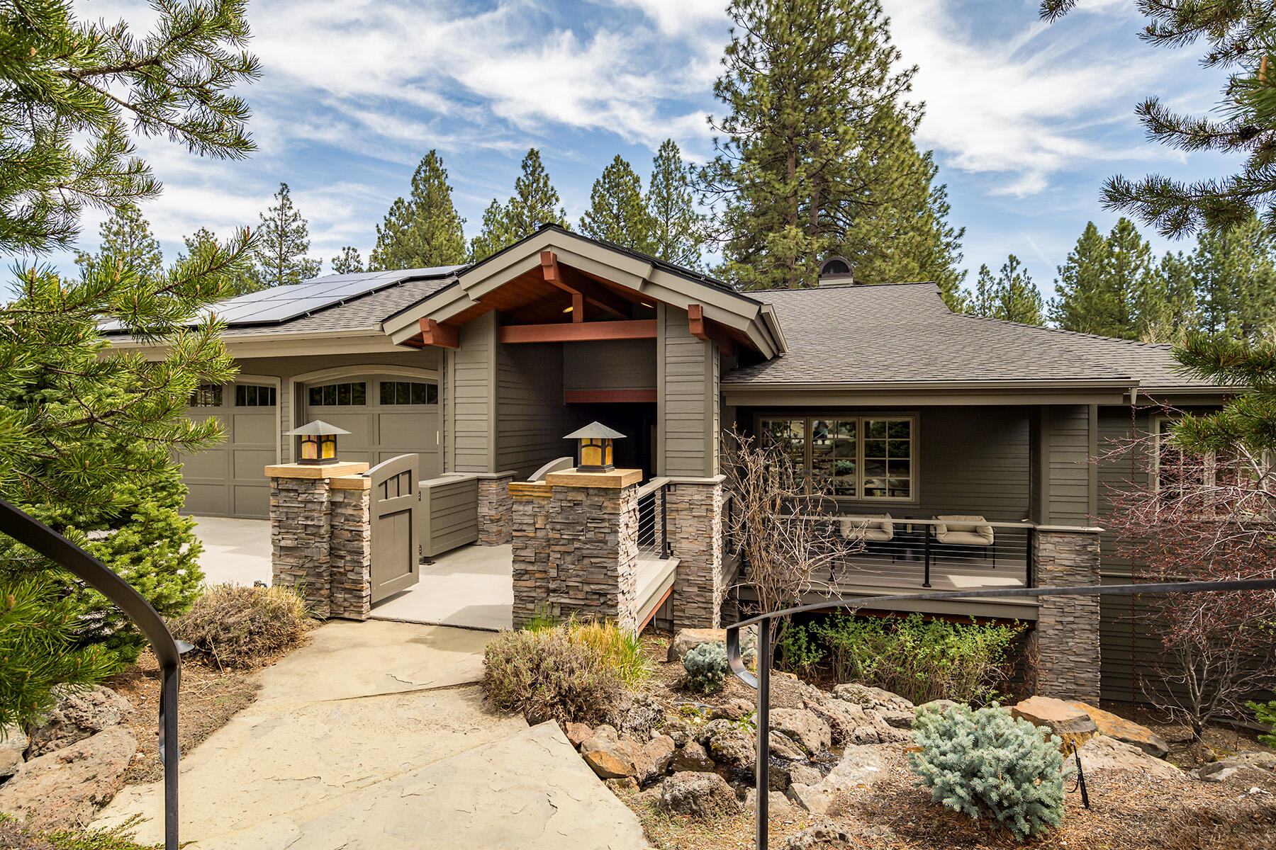 2861 NW Perlette Lane