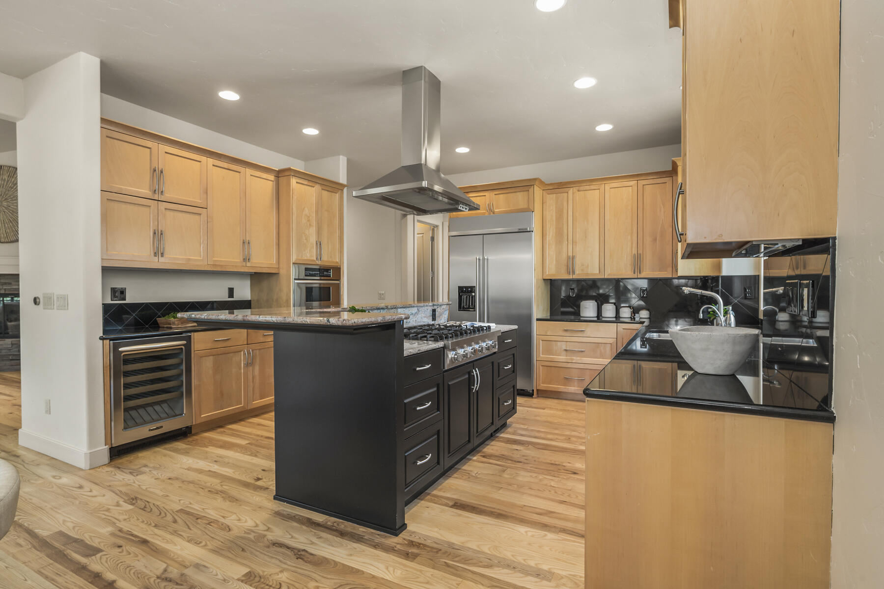 Skyliner Summit - Residential