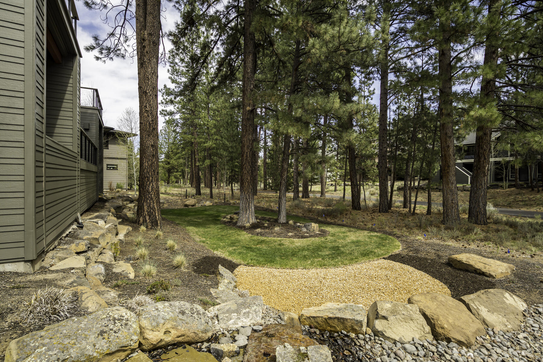 Skyliner Summit - Residential