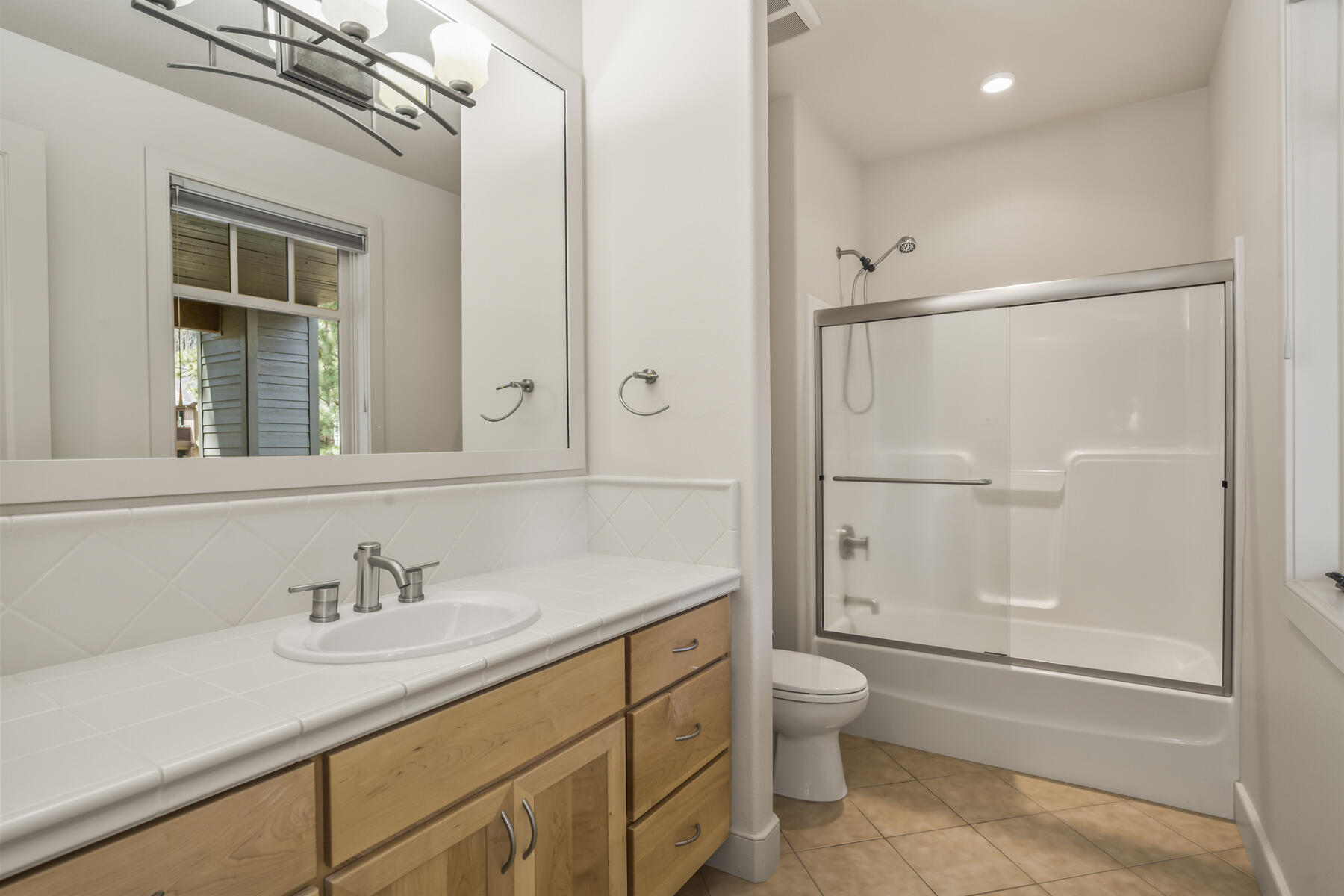 Skyliner Summit - Residential