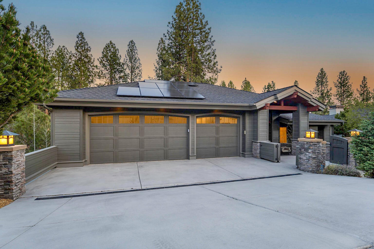 2861 NW Perlette Lane