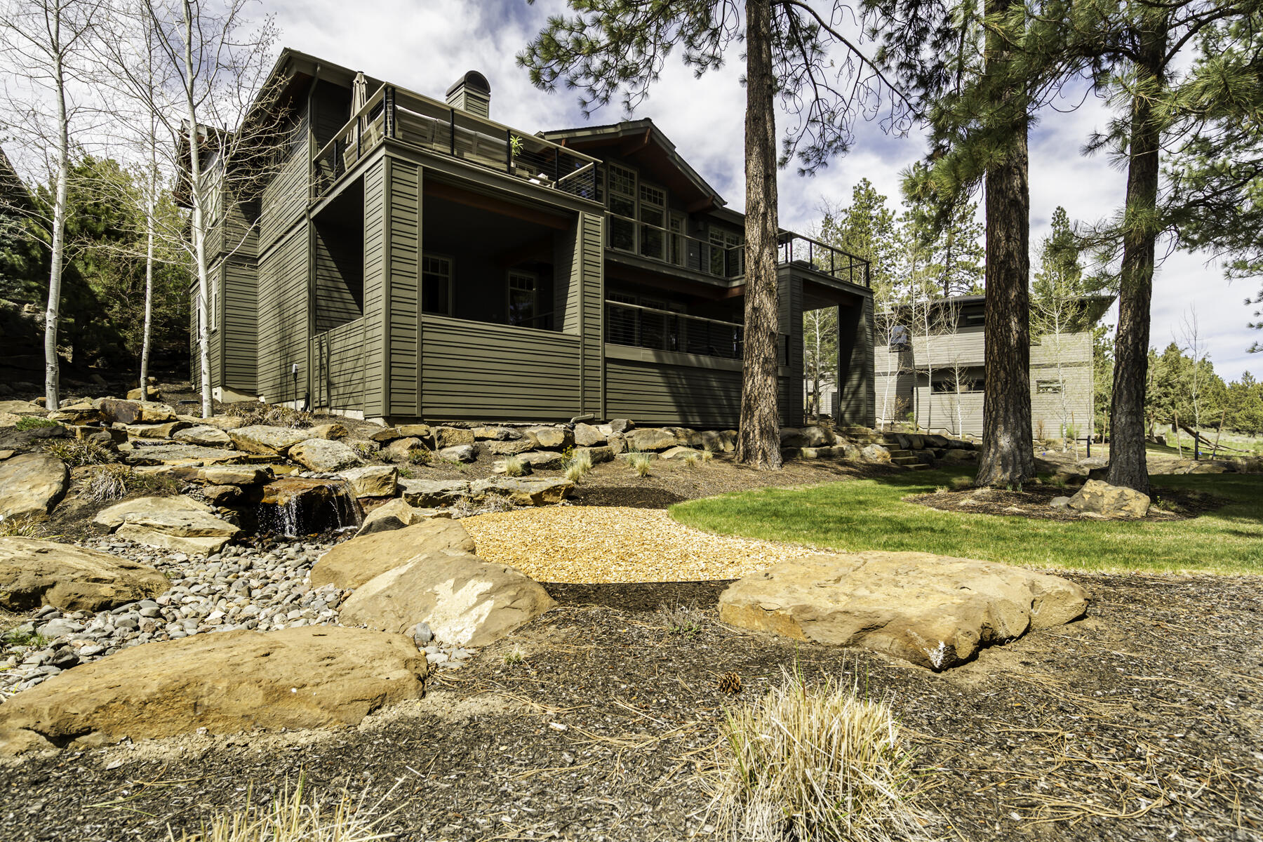 Skyliner Summit - Residential