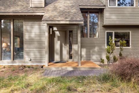 Tiny photo for 17894 Red Cedar Lane, Sunriver, OR 97707 (MLS # 220212252)