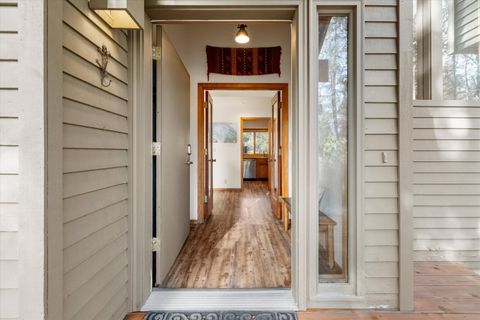 Tiny photo for 17894 Red Cedar Lane, Sunriver, OR 97707 (MLS # 220212252)