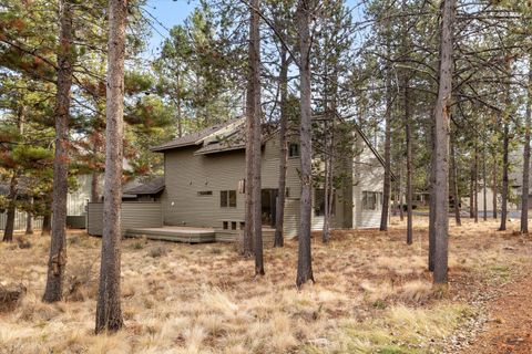 Tiny photo for 17894 Red Cedar Lane, Sunriver, OR 97707 (MLS # 220212252)