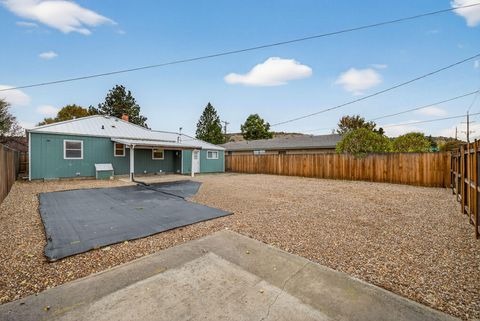 Tiny photo for 787 NW 5th Street, Prineville, OR 97754 (MLS # 220211678)