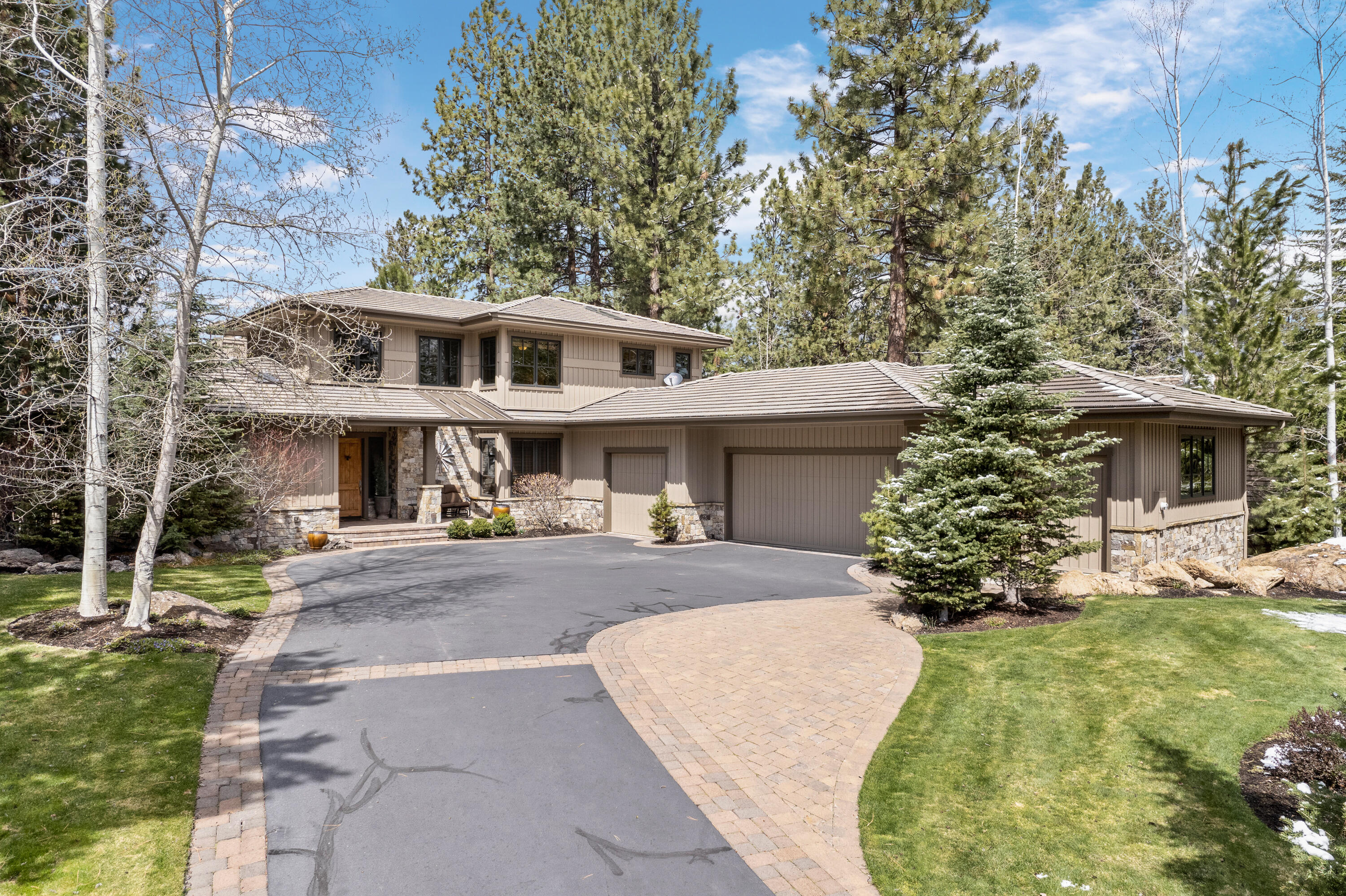 Broken Top - Residential