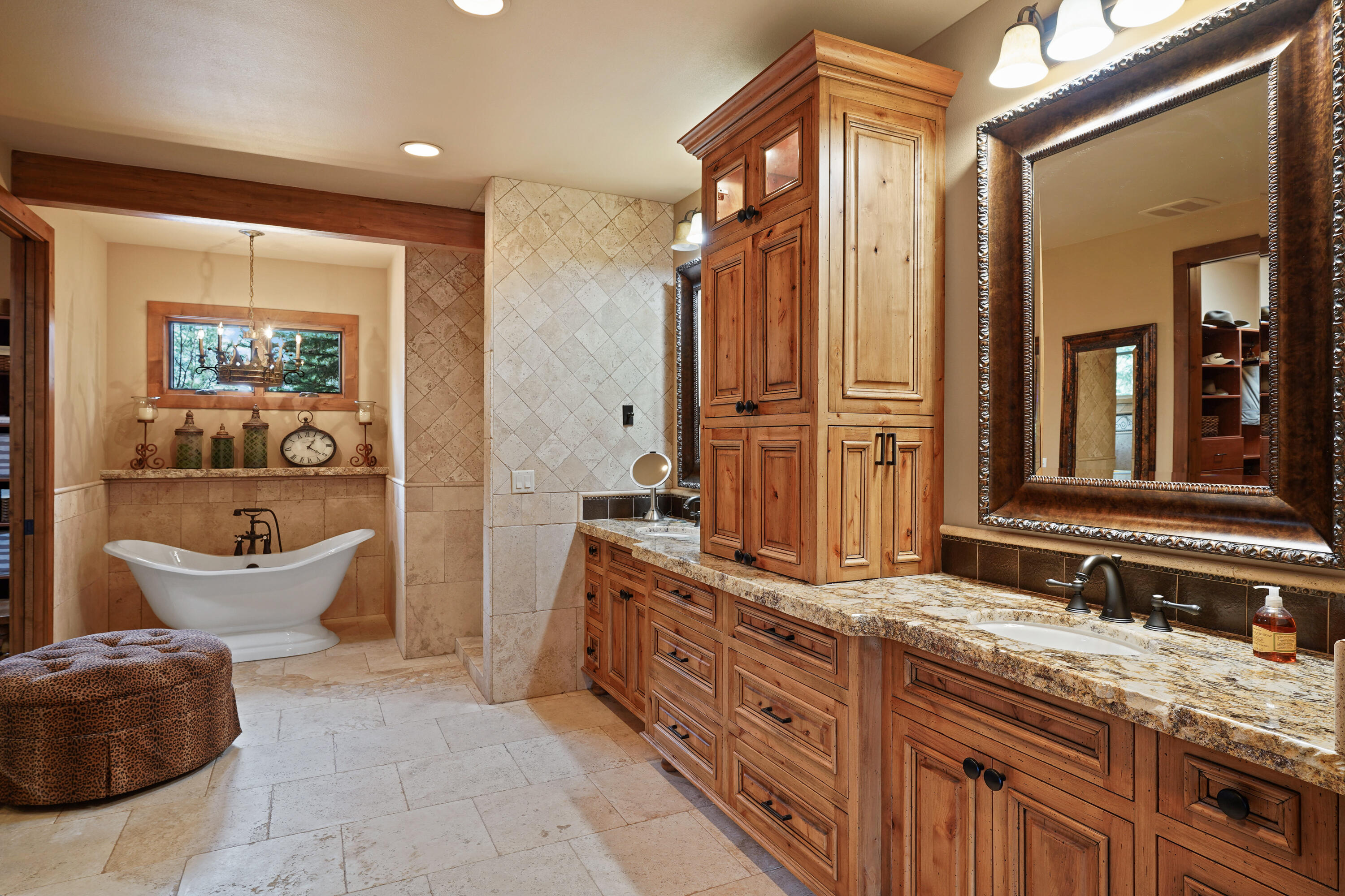 Broken Top - Residential