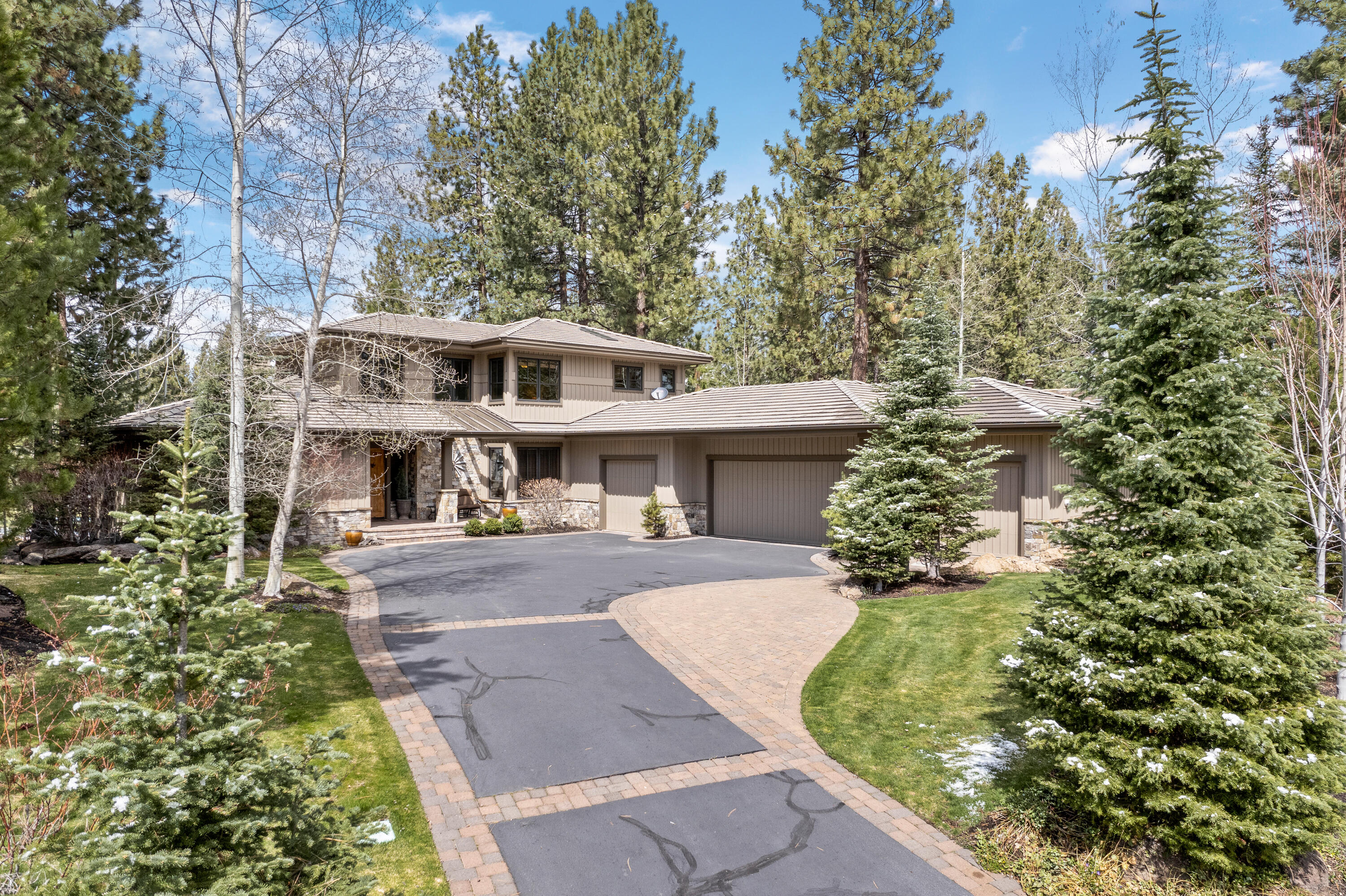 Broken Top - Residential