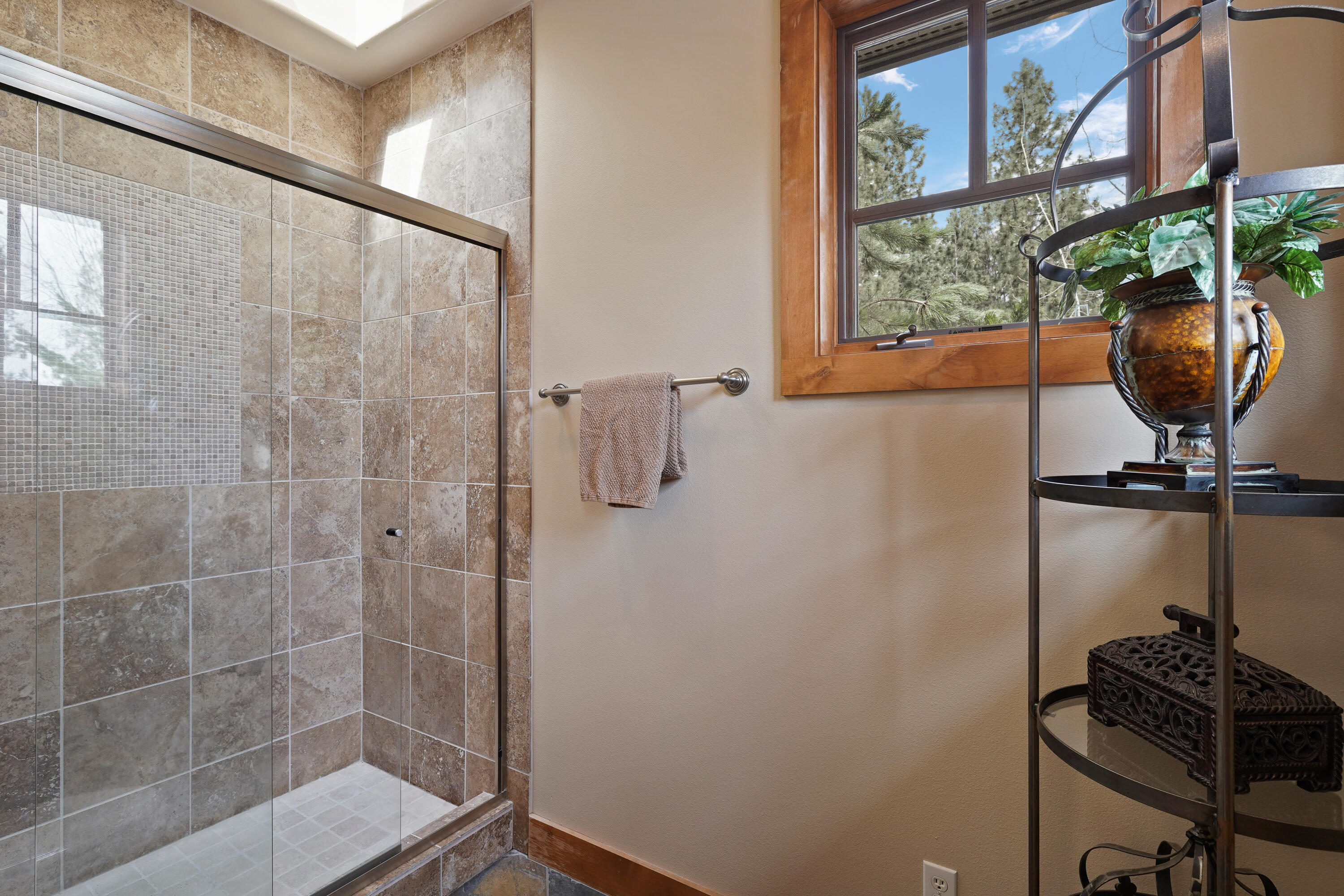 Broken Top - Residential