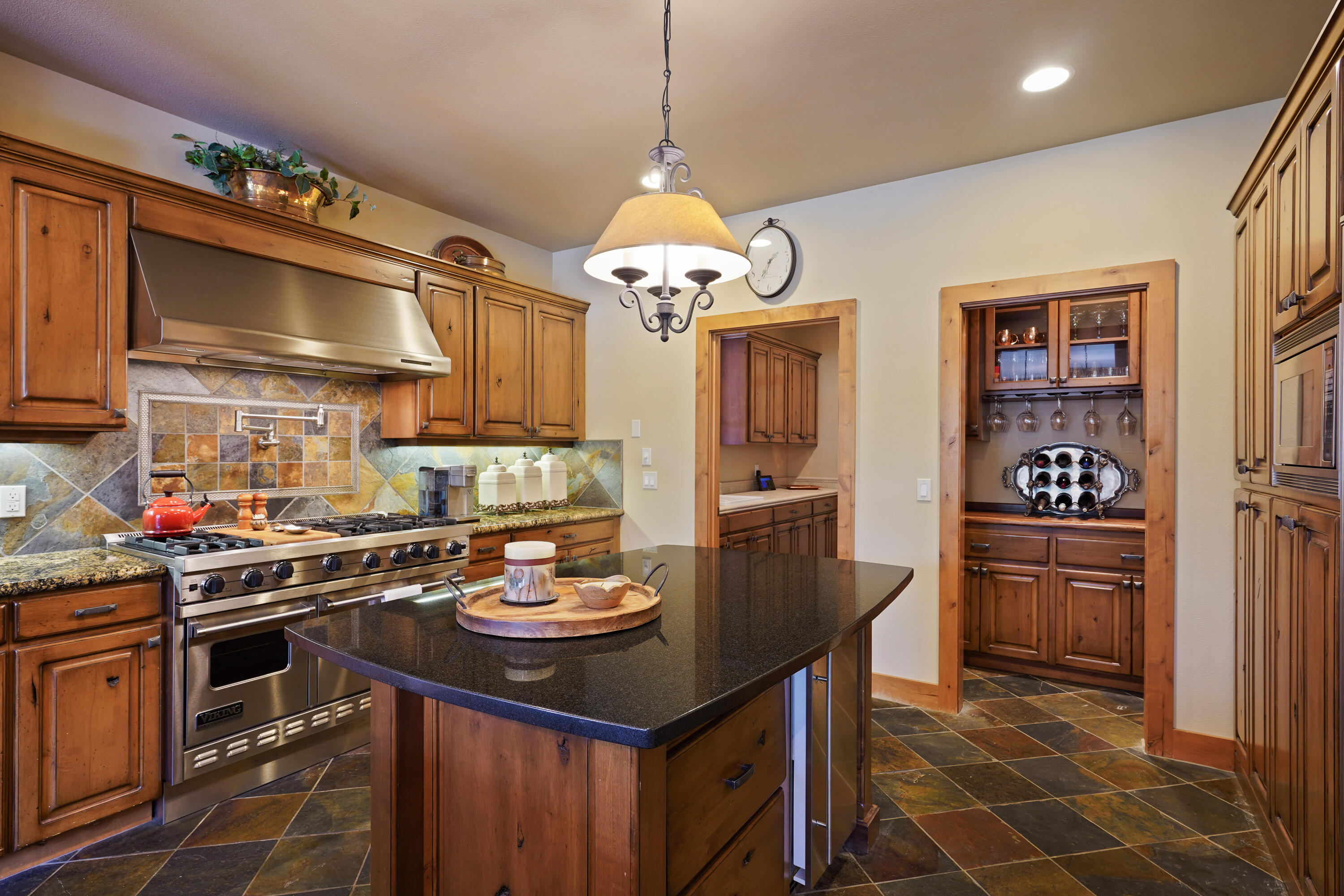 Broken Top - Residential