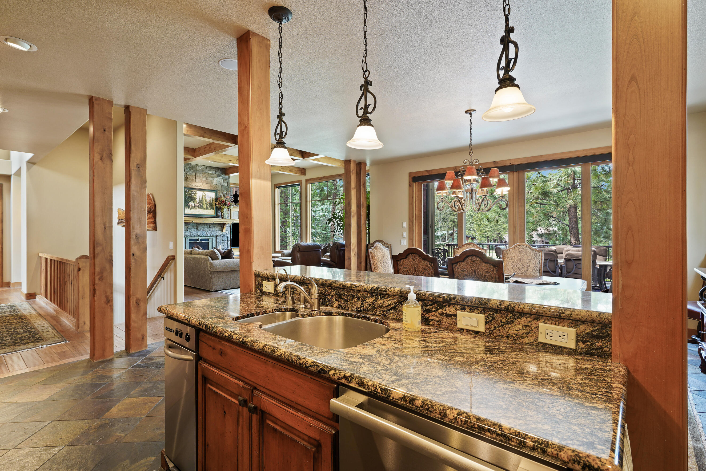 Broken Top - Residential