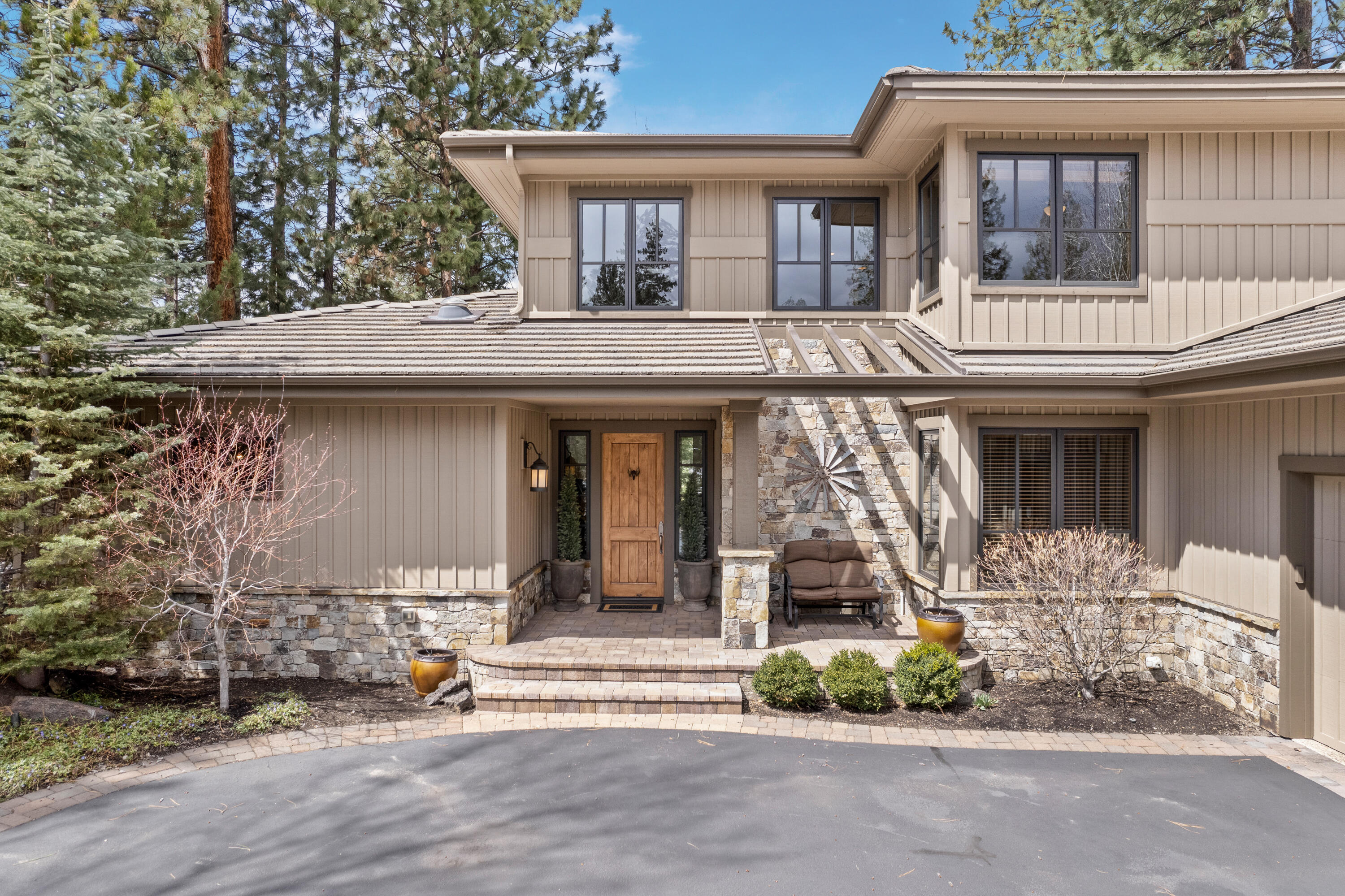 Broken Top - Residential