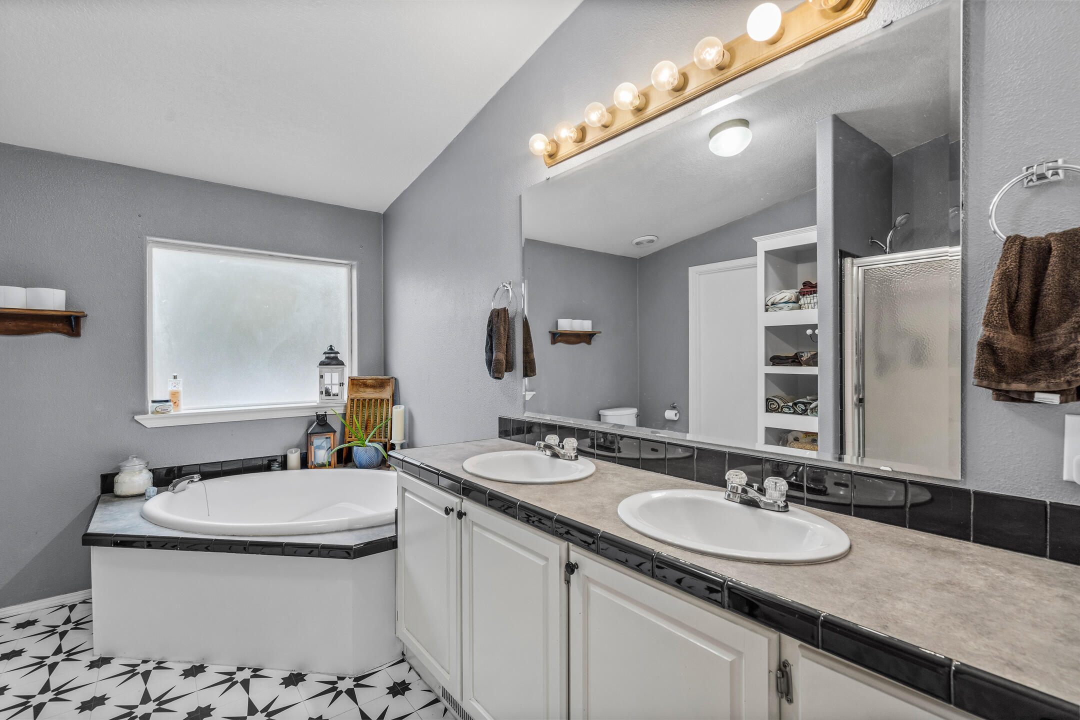 Sun Forest Estates - Residential