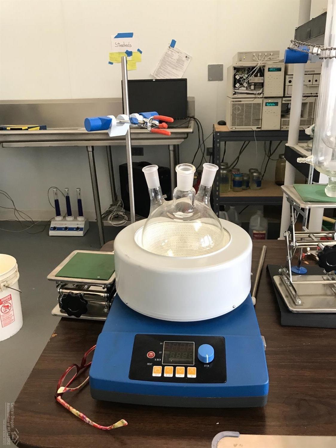 CLAJ - Commercial Sale