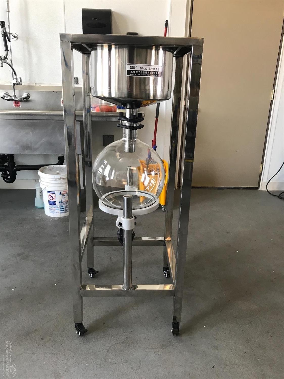 CLAJ - Commercial Sale