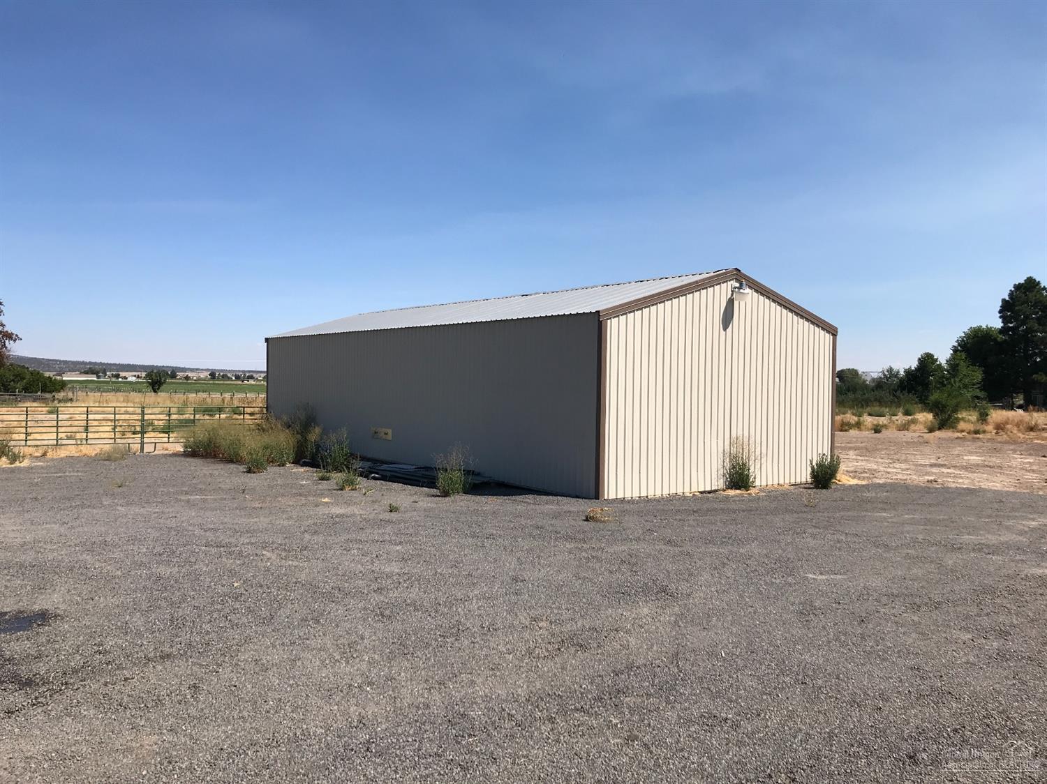 CLAJ - Commercial Sale