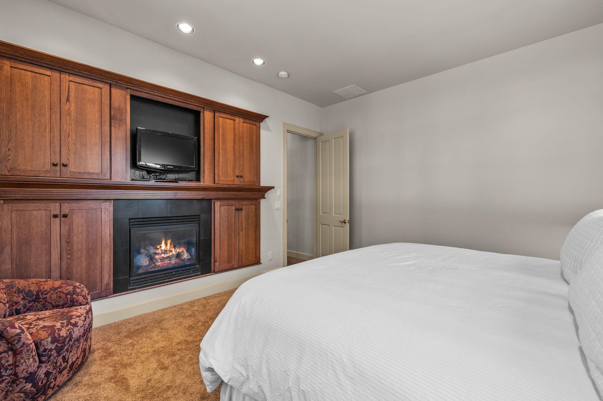 Broken Top - Residential