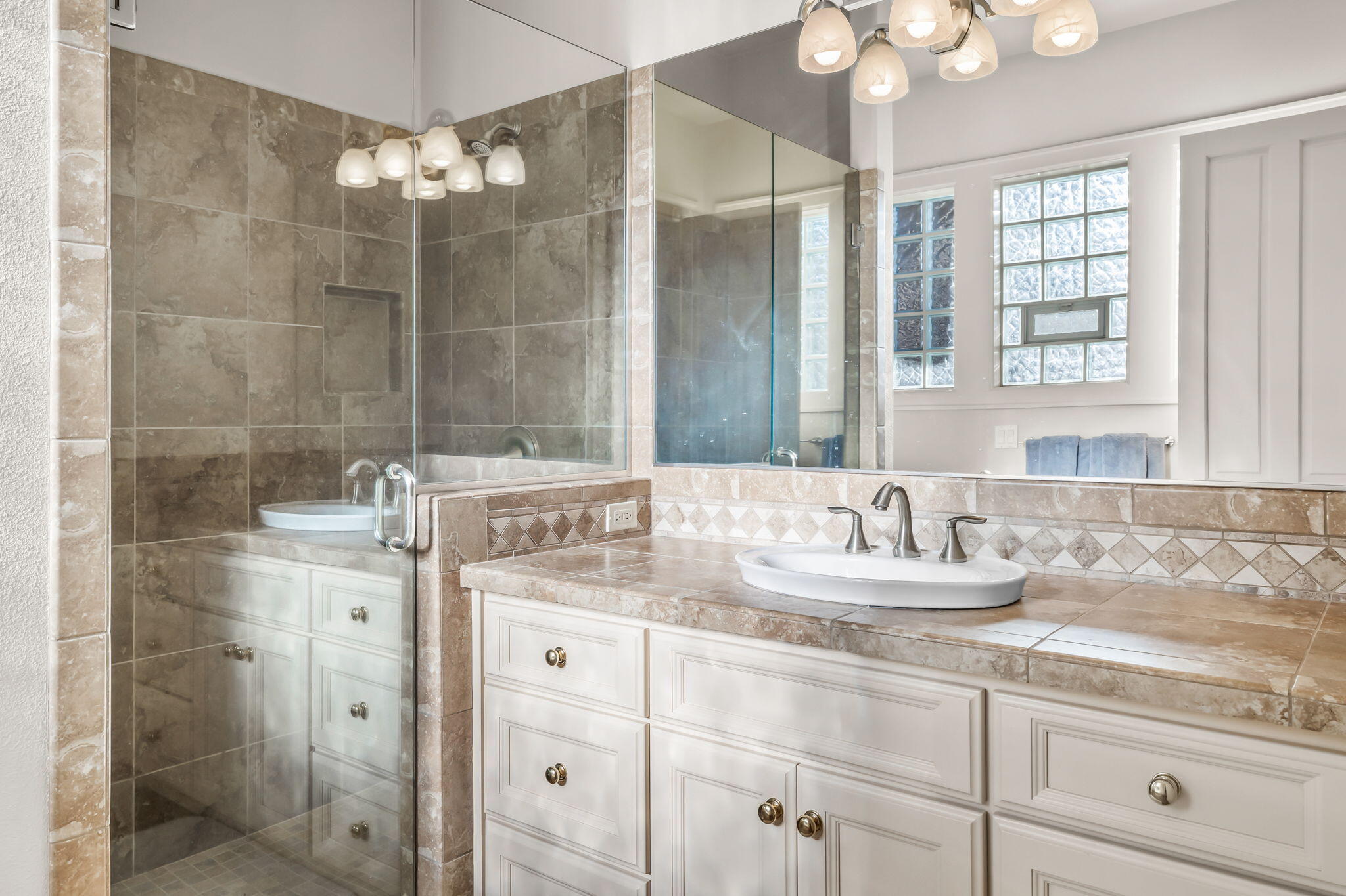 Broken Top - Residential