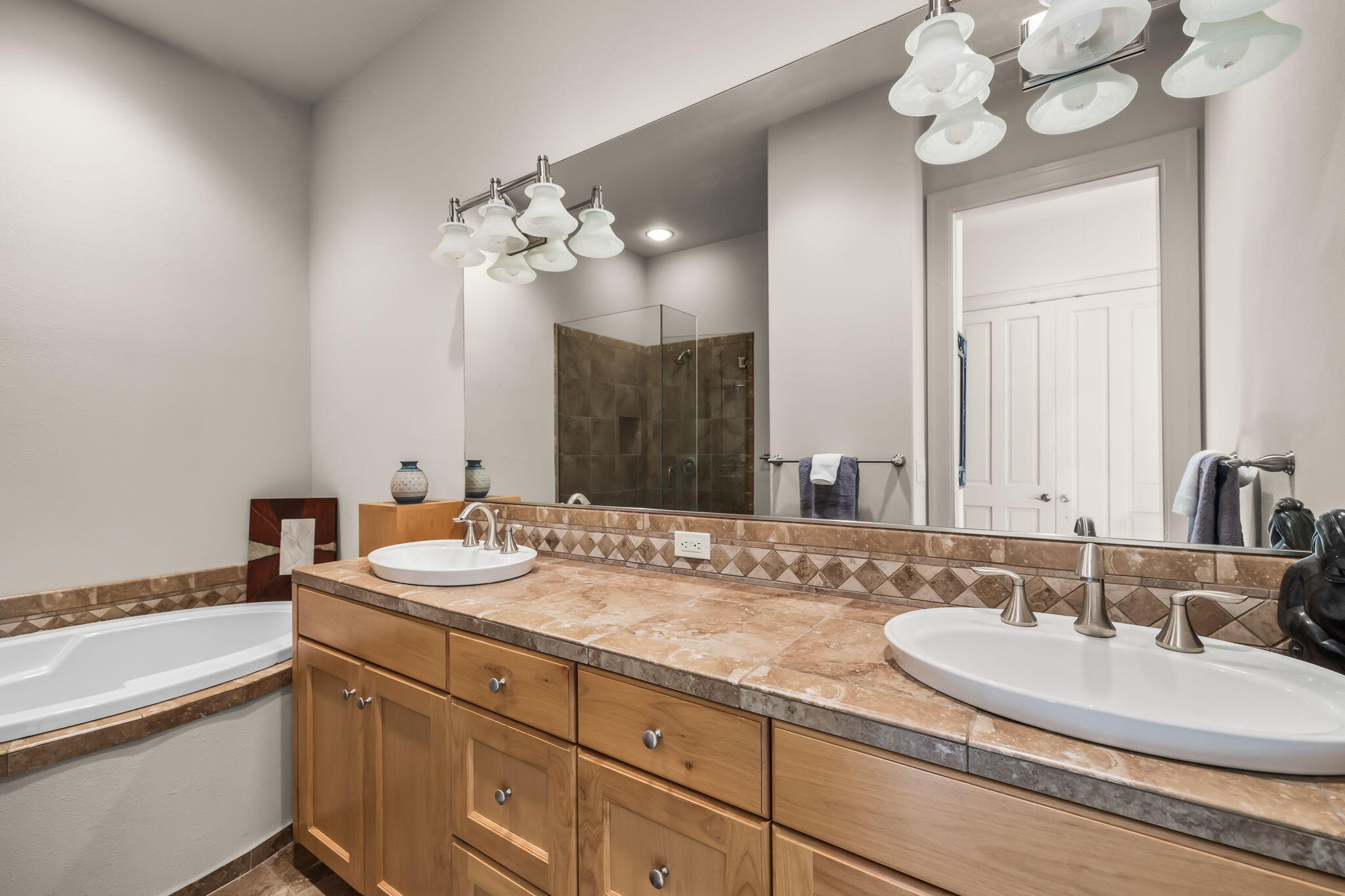 Broken Top - Residential