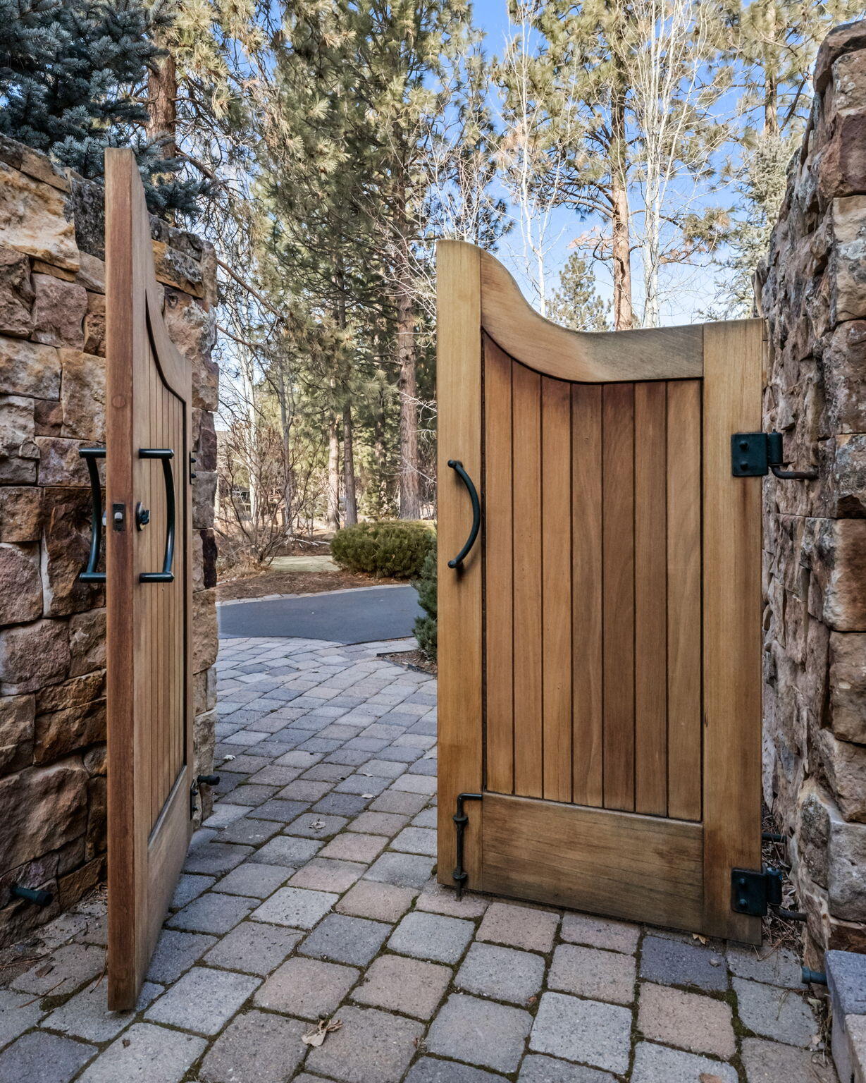 Broken Top - Residential