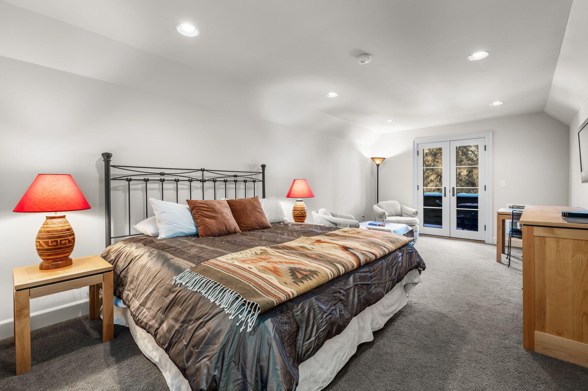 Broken Top - Residential