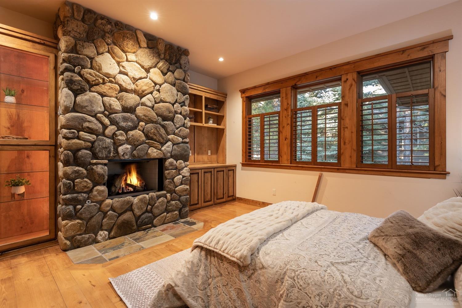 Broken Top - Residential