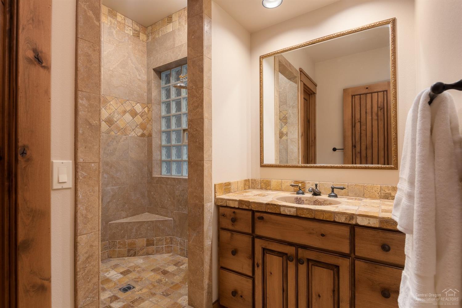 Broken Top - Residential