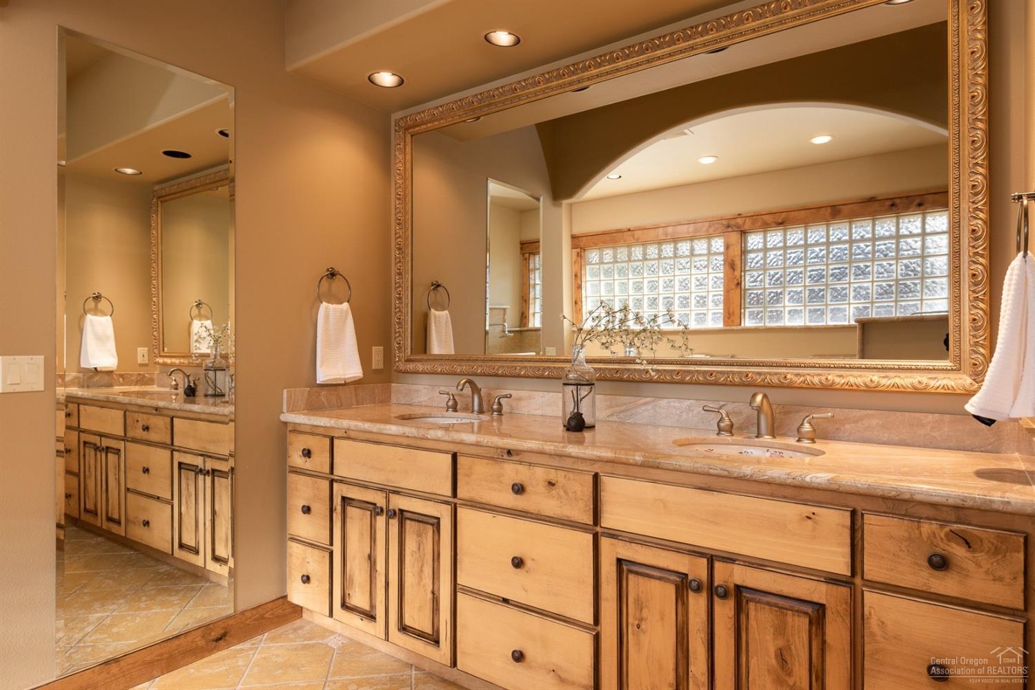 Broken Top - Residential