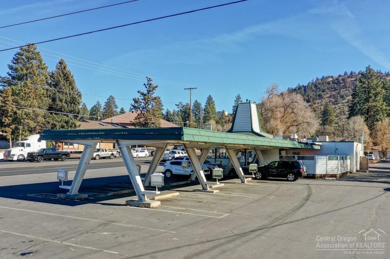 1st Addition Bend Pk - Commercial Sale