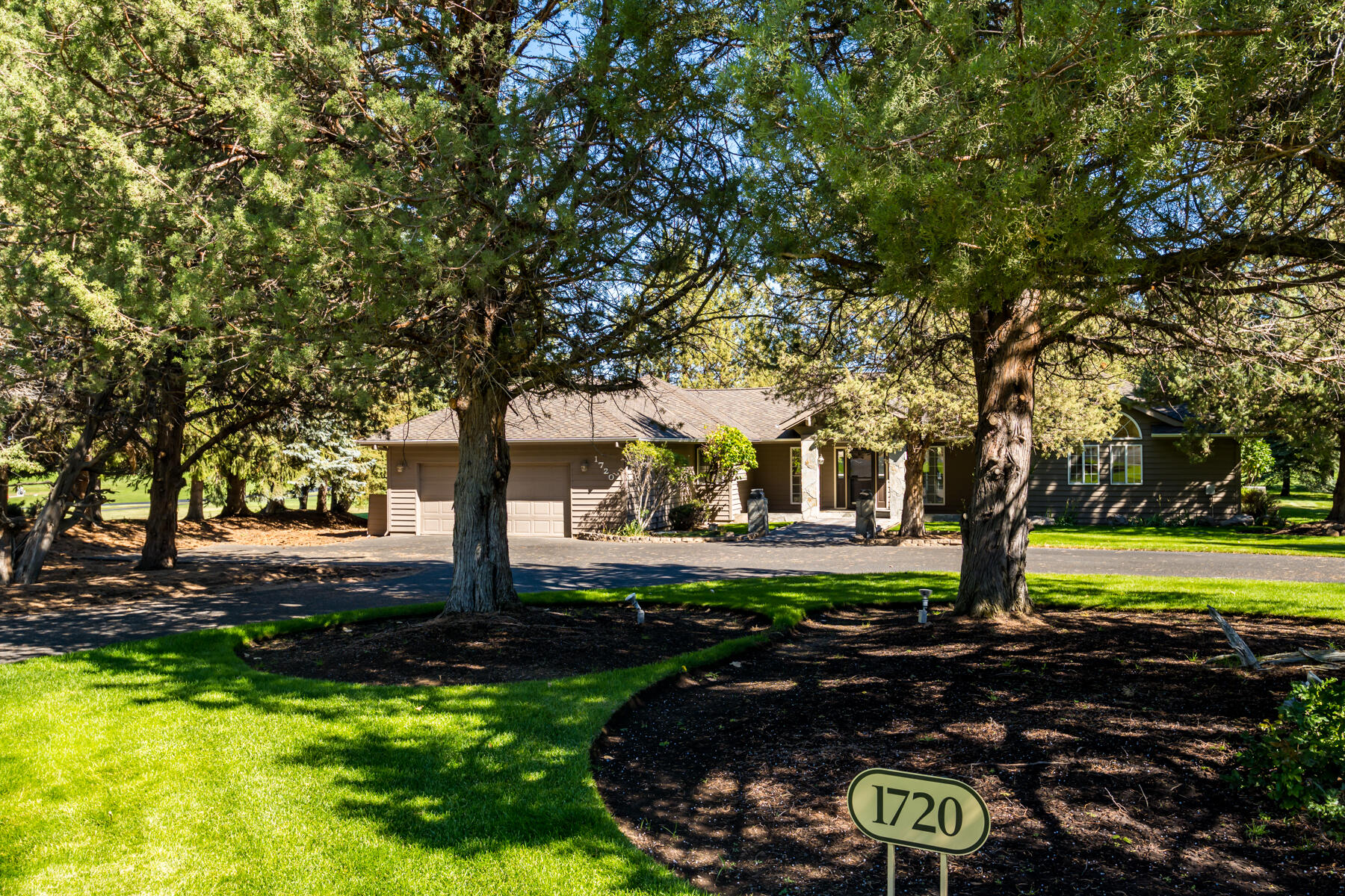 Eagle Crest - Residential