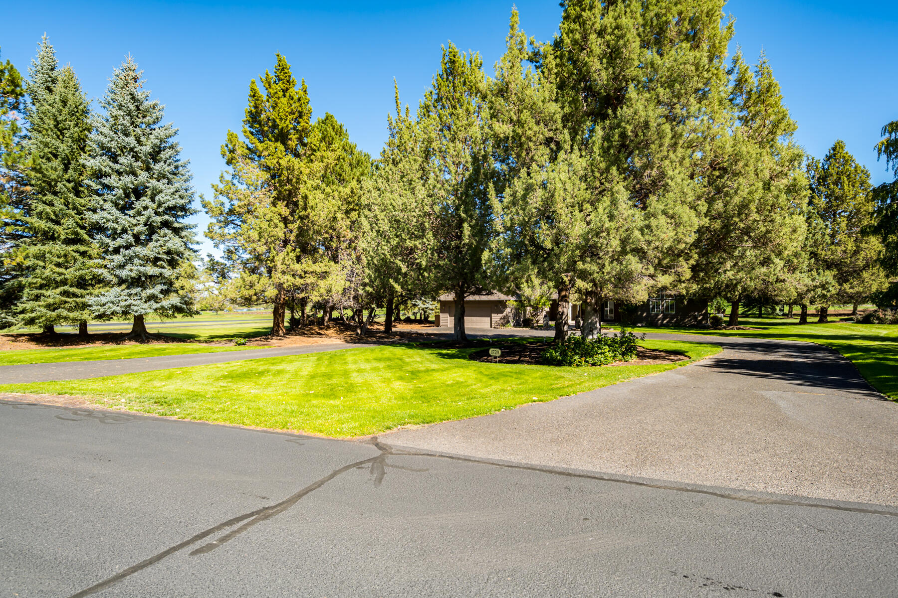 Eagle Crest - Residential