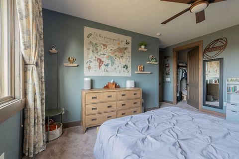 Tiny photo for 61465 White Peaks Court, Bend, OR 97702 (MLS # 220221777)