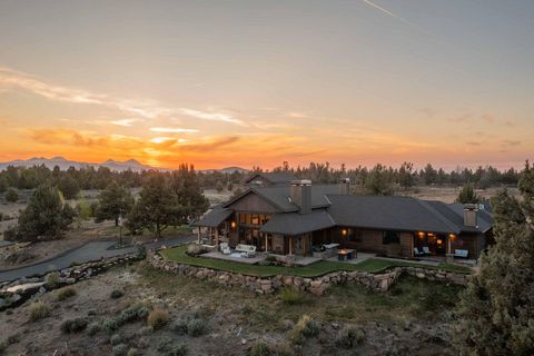 Photo of 61465 White Peaks Court, Bend, OR 97702 (MLS # 220221777)