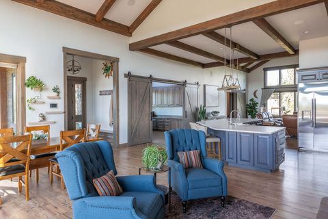 Tiny photo for 61465 White Peaks Court, Bend, OR 97702 (MLS # 220221777)