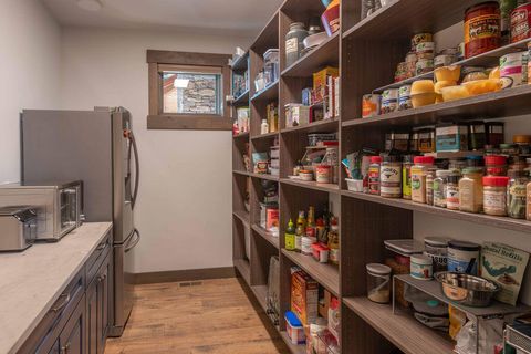 Tiny photo for 61465 White Peaks Court, Bend, OR 97702 (MLS # 220221777)