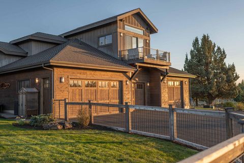 Tiny photo for 61465 White Peaks Court, Bend, OR 97702 (MLS # 220221777)