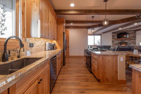 Tiny photo for 61465 White Peaks Court, Bend, OR 97702 (MLS # 220221777)