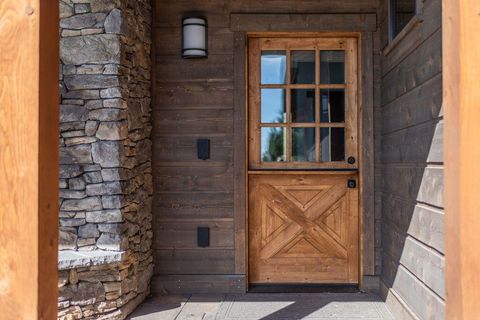 Tiny photo for 61465 White Peaks Court, Bend, OR 97702 (MLS # 220221777)