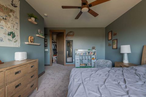 Tiny photo for 61465 White Peaks Court, Bend, OR 97702 (MLS # 220221777)