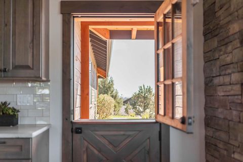 Tiny photo for 61465 White Peaks Court, Bend, OR 97702 (MLS # 220221777)