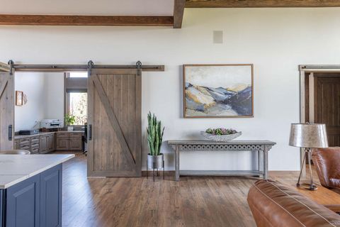 Tiny photo for 61465 White Peaks Court, Bend, OR 97702 (MLS # 220221777)